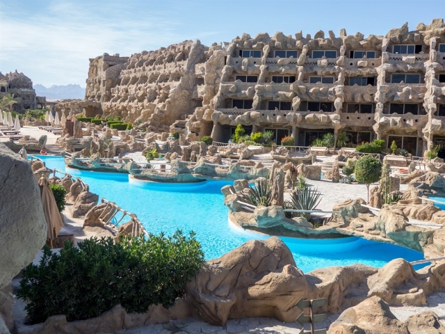 1éj Kairó **** +6éj Hotel Caves Beach Resort *****