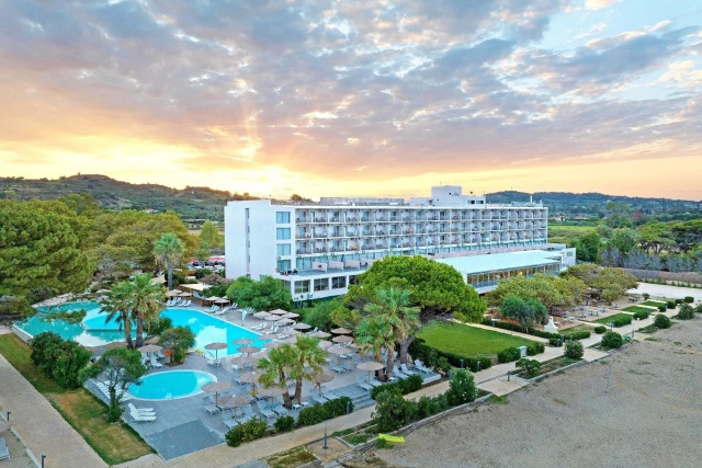 Ninos Grand Beach Hotel & Resort ****Epirusz, Preveza